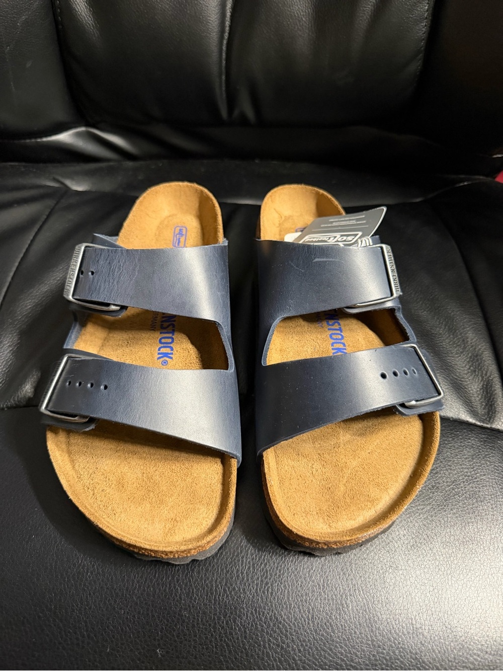 New with Box Birkenstock Arizona Blue Leather Soft Footbed 1013644 Regular